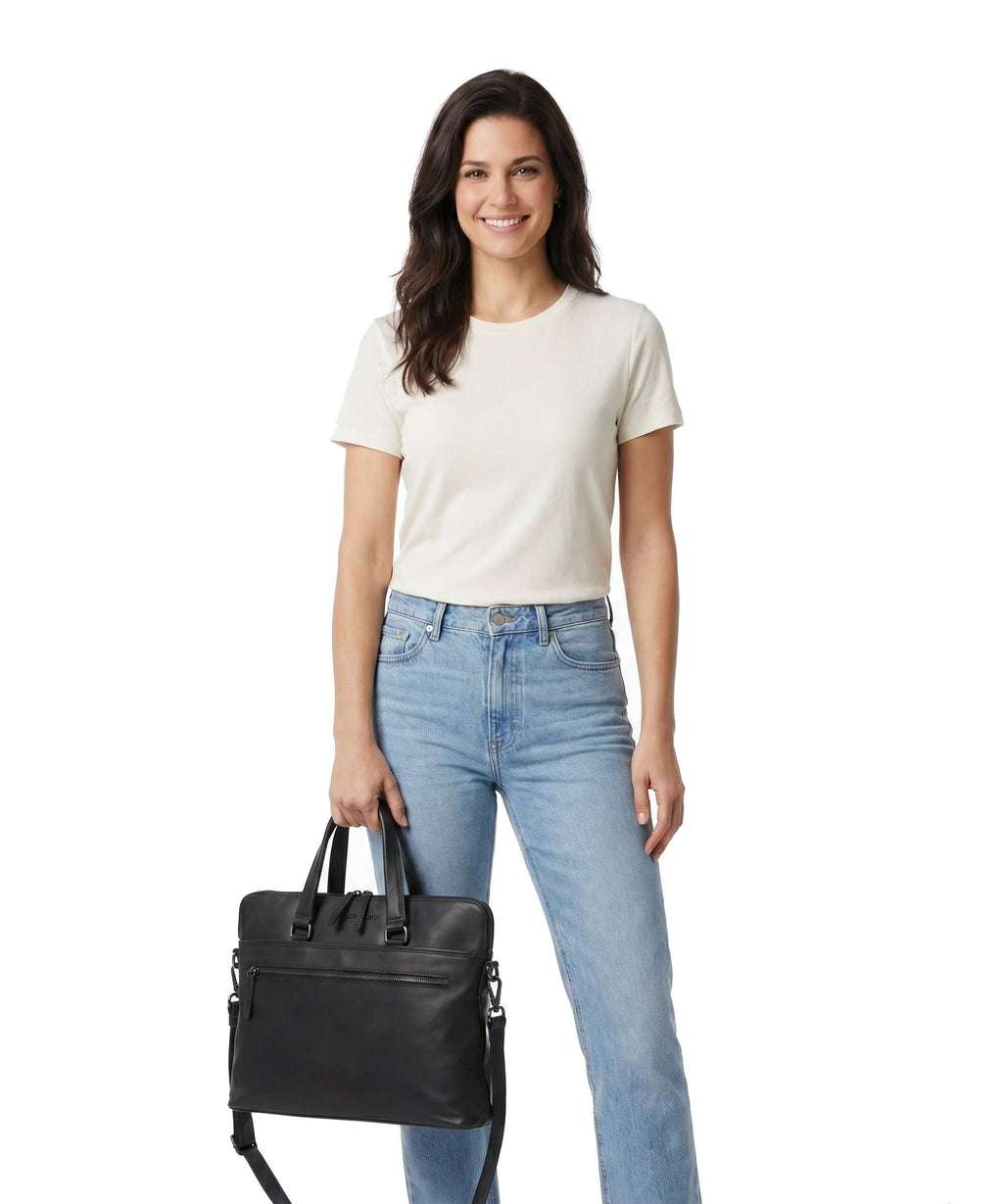 The Chesterfield Brand Wax Pull Up Cow Elvas Laptop bag black