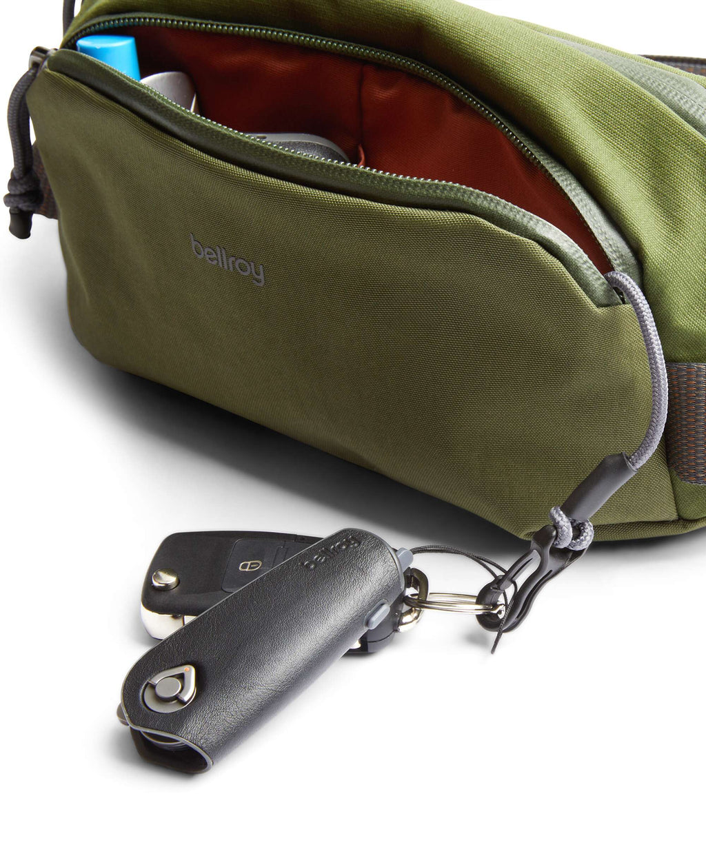 Bellroy Venture 2.5L Ready Fanny pack ranger green