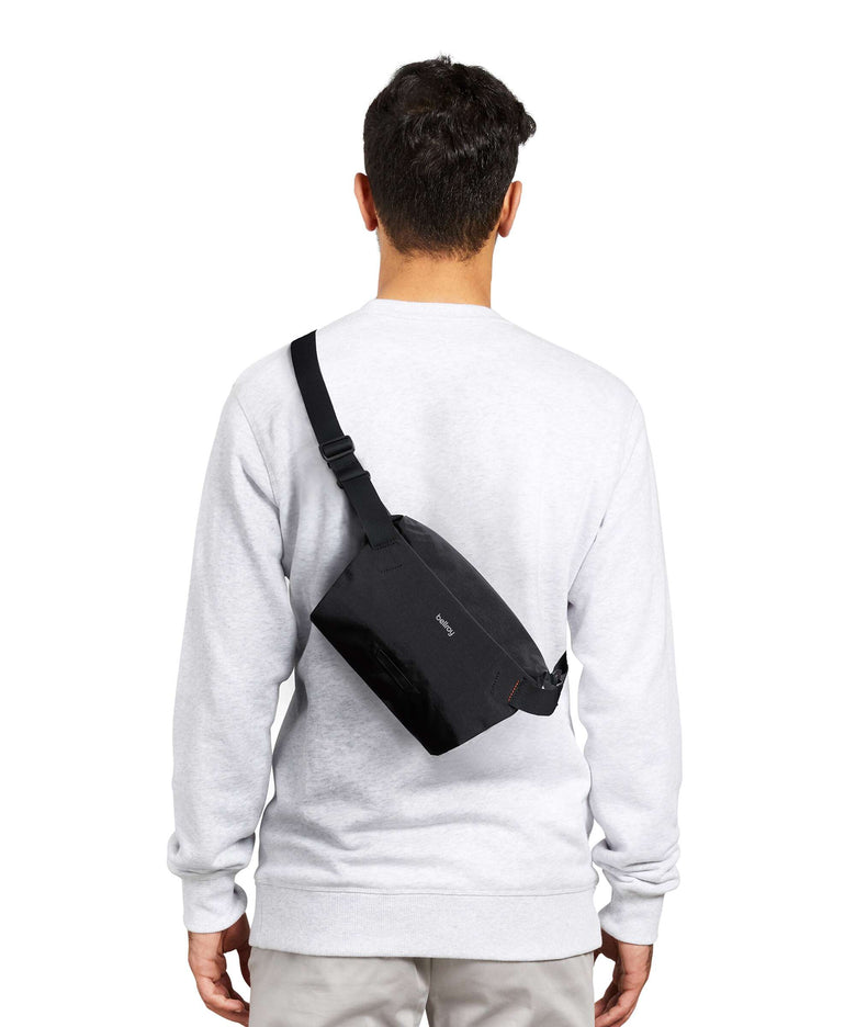 Bellroy Lite 4 Mini Sling bag black