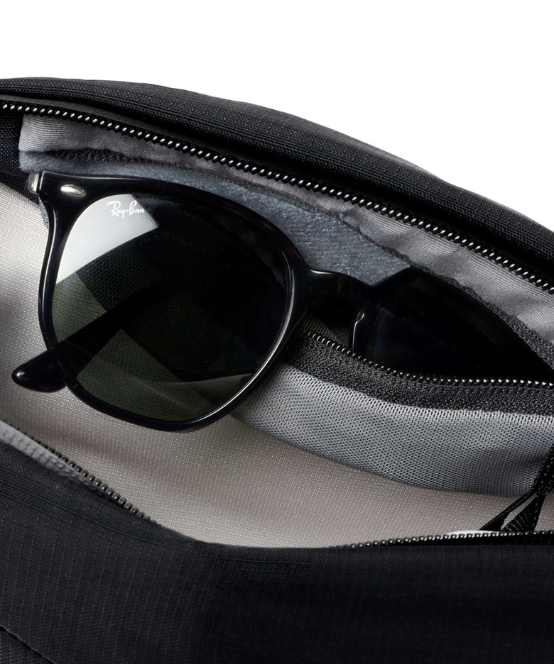 Bellroy Venture 6 Sling bag black