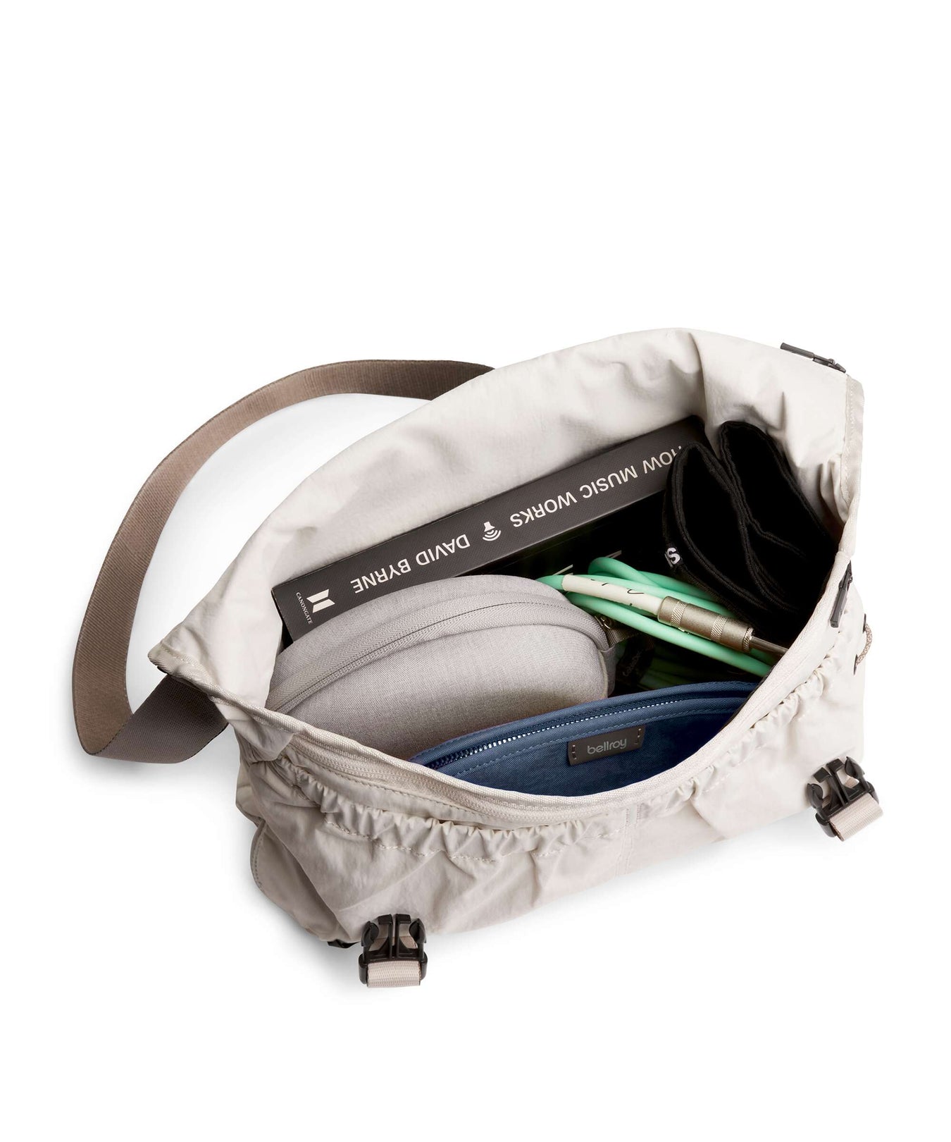 Bellroy Cinch 12L Messenger bag oat