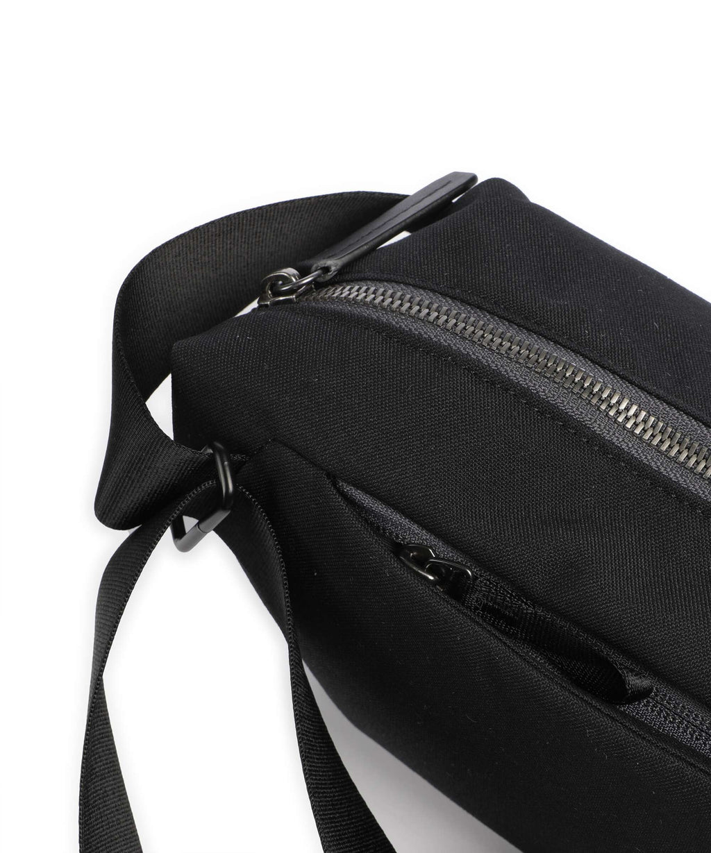 Bellroy Classic 7 Sling bag black