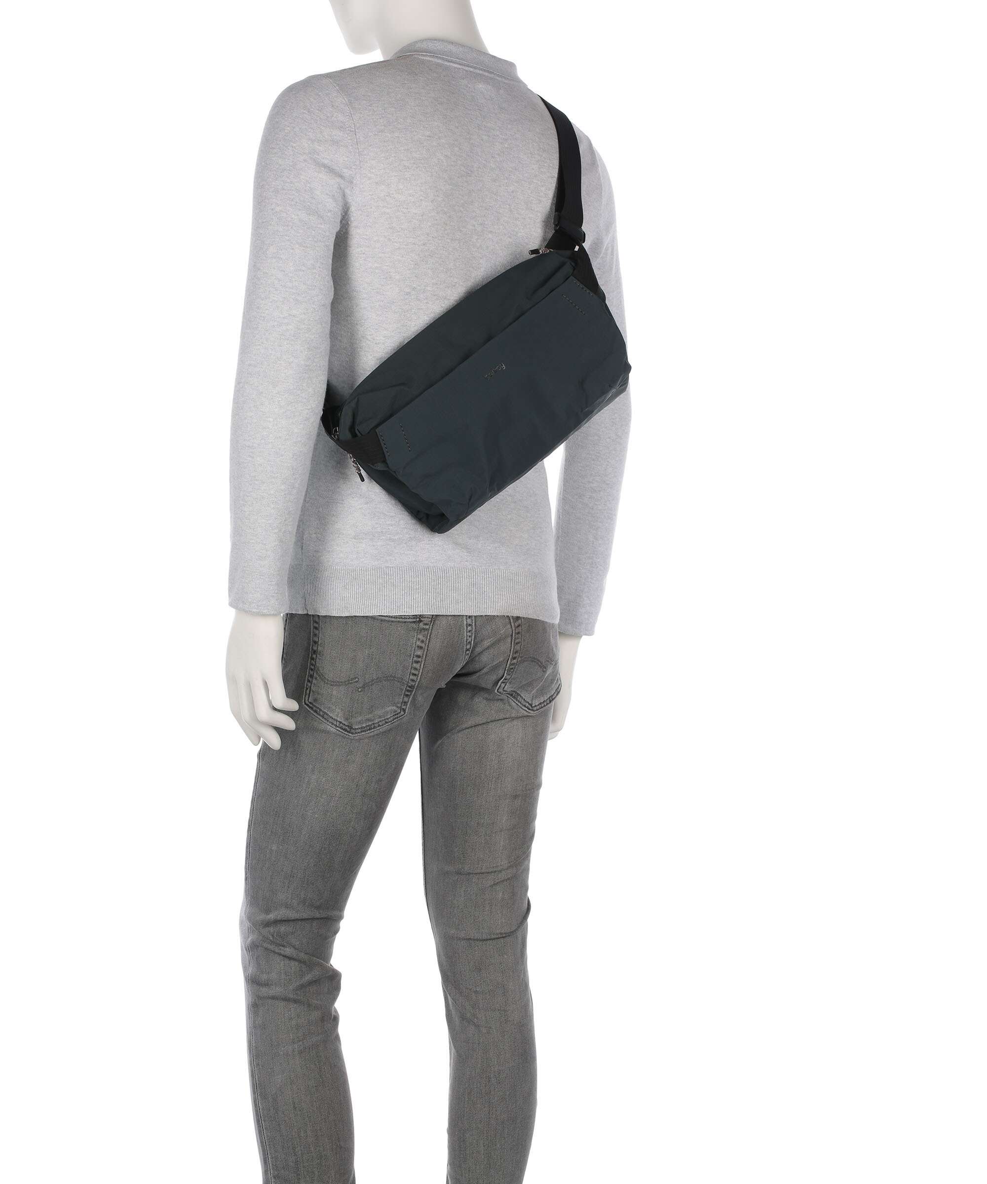 Bellroy Venture 9L Sling bag deep ocean